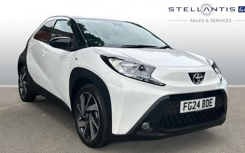 Used 2025 Toyota Aygo X SUV | £13,258 - Image 1/4