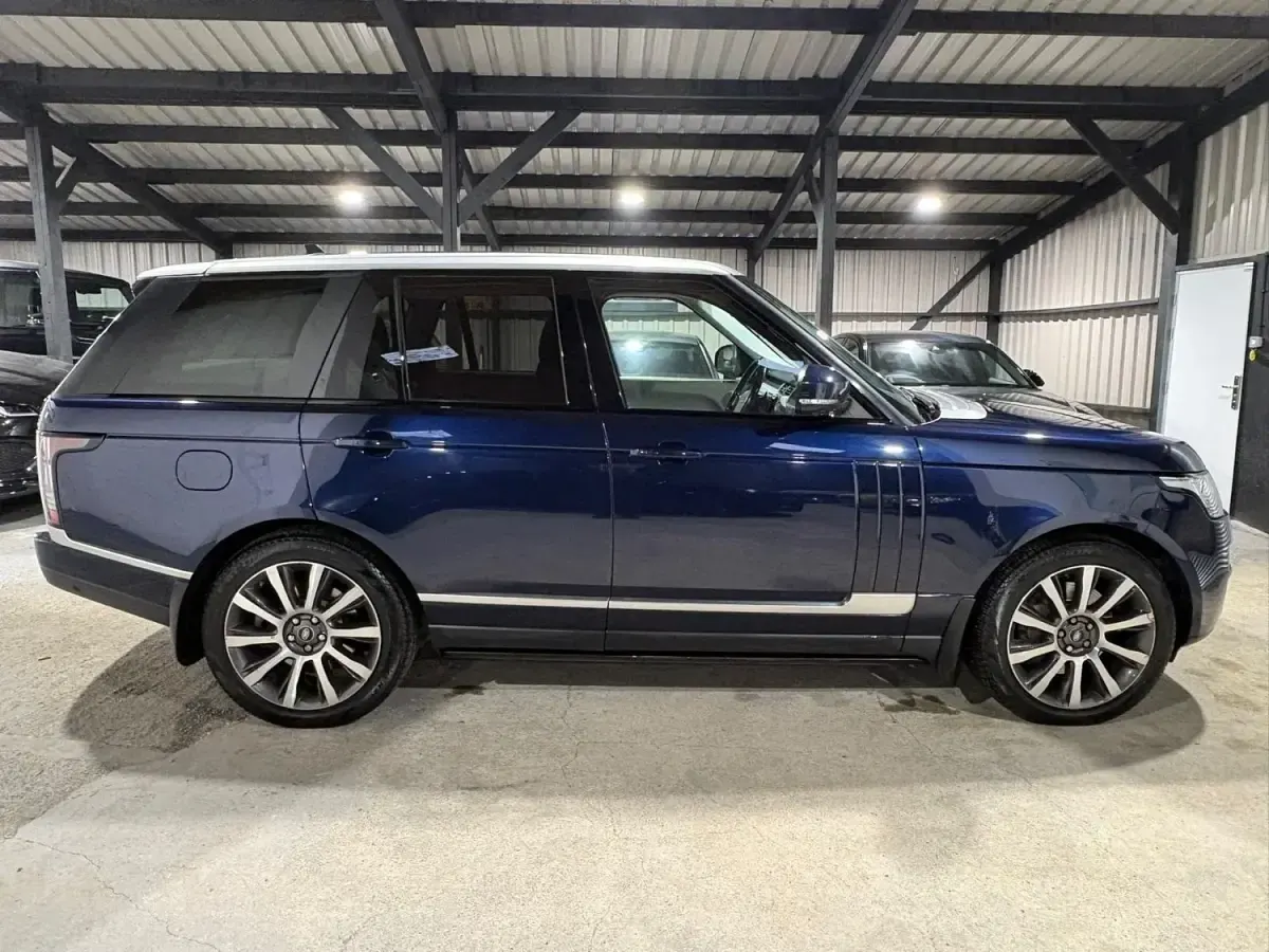 Gebraucht Land Rover Range Rover Vogue 339 PS (249 kW) 2015 Blau SUV