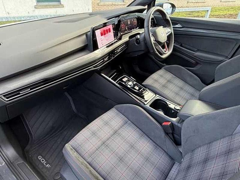 Used VW Golf VIII GTI 245 HP (180 kW) 2024