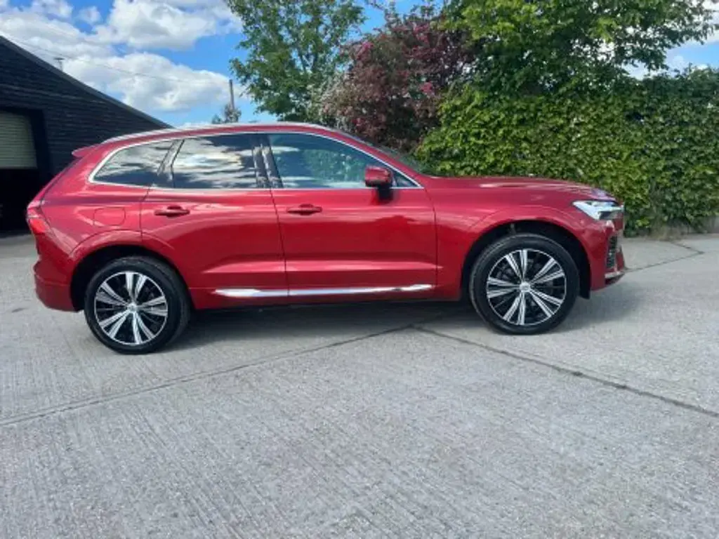 Used Volvo XC60 Inscription 2022 Red SUV