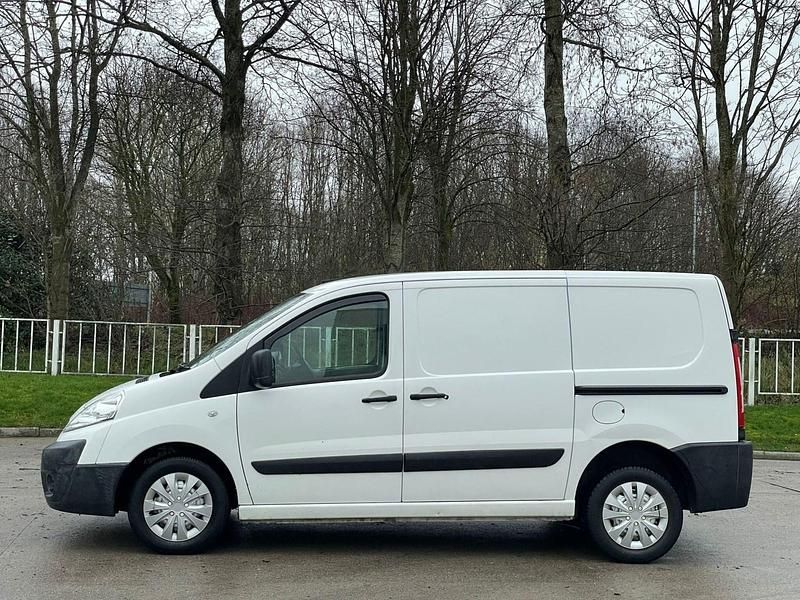 Used Peugeot Expert 90 HP (66 kW) 2014 White Van