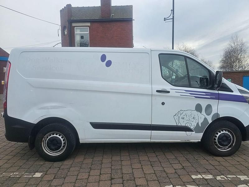 Used Ford Transit Custom 105 HP (77 kW) 2019 White Van