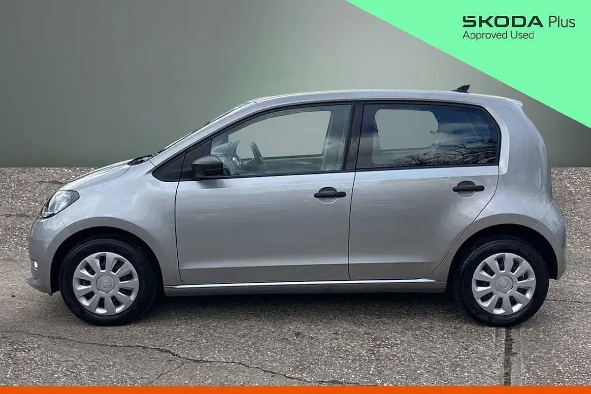 Usado Skoda Citigo-e IV SE 44 kW (61 CV) 2020 Plateado Utilitario