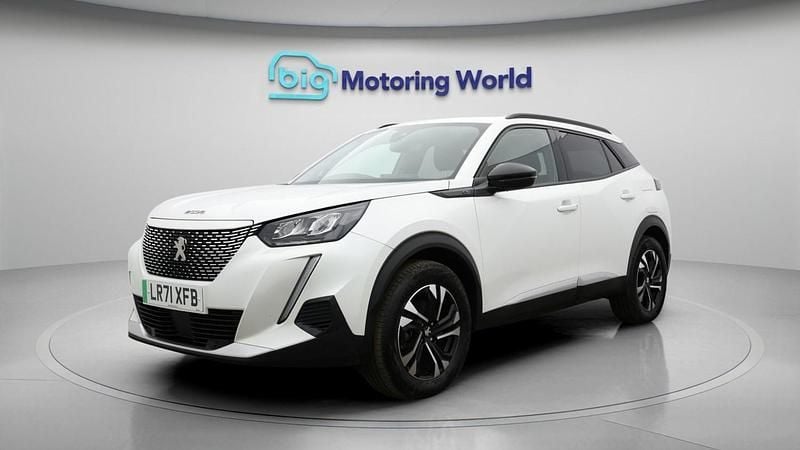 Used Peugeot 2008 Allure Premium 100 kW (136 HP) 2022 White SUV