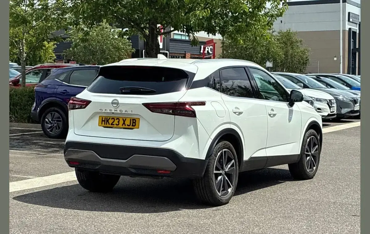 Used Nissan Qashqai Tekna 155 HP (114 kW) 2023 White SUV