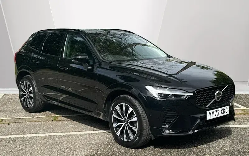 Begagnad Volvo XC60 Plus 197 HK (144 kW) 2022 SUV