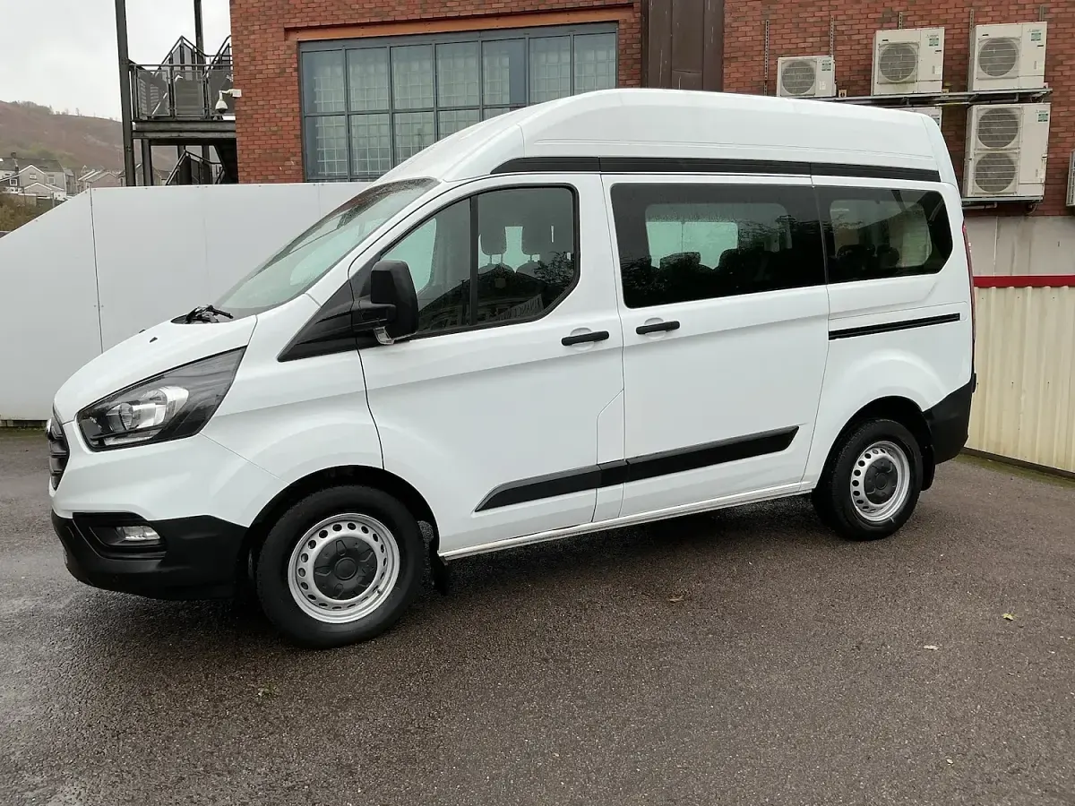 Used Ford Transit Custom 105 HP (77 kW) 2019 White Van