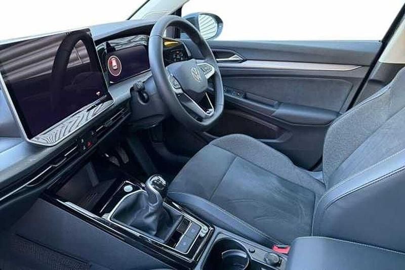 Used VW Golf VIII Style 150 HP (110 kW) 2025 Black Hatchback