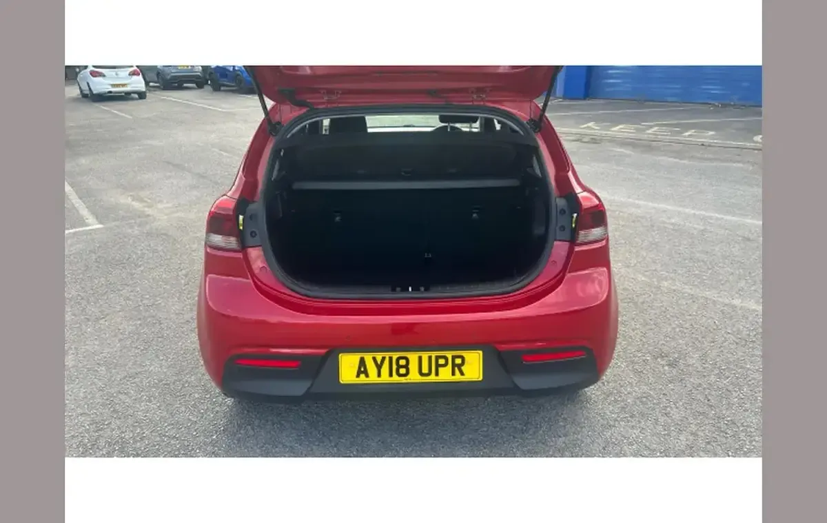 Used Kia Rio First Edition 118 HP (86 kW) 2018 Red Hatchback