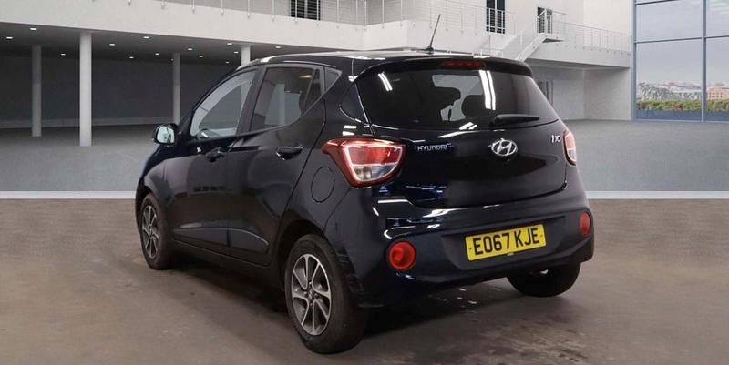 Used Hyundai i10 Premium 66 HP (48 kW) 2017 Black Hatchback