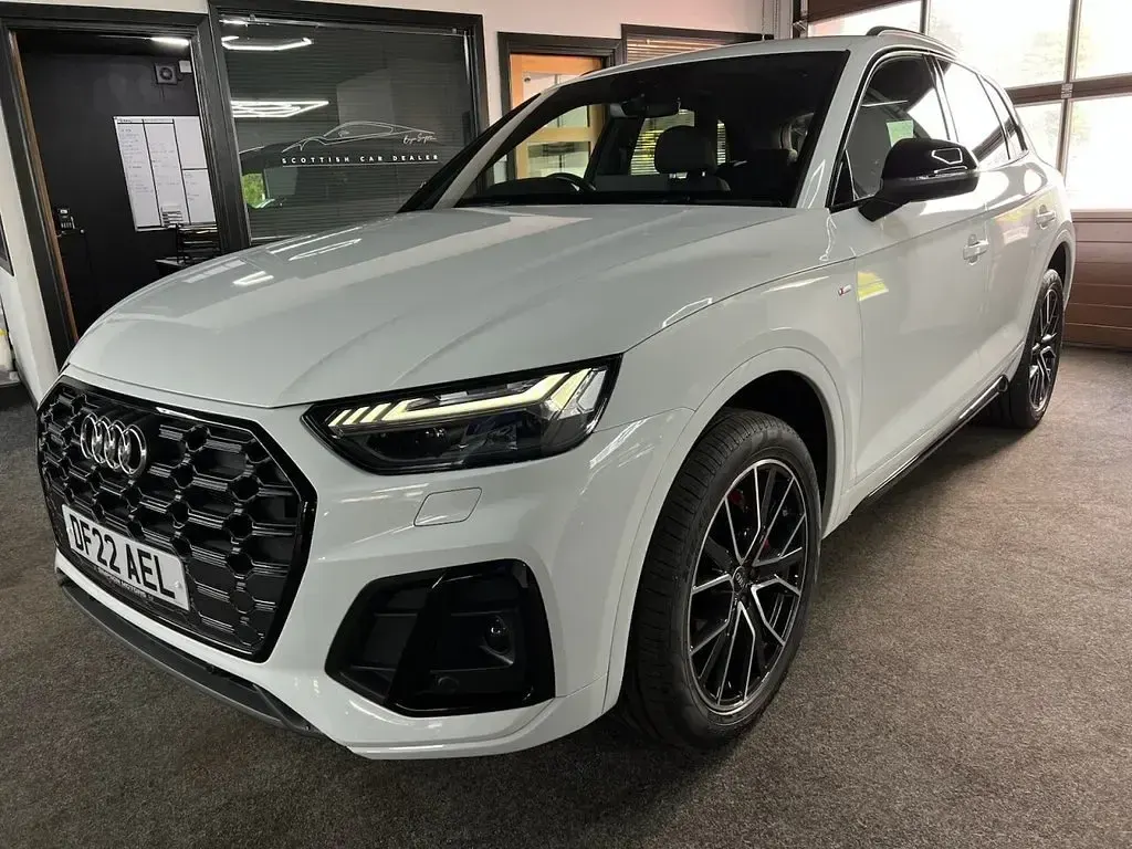 Used Audi Q5 Business 204 HP (150 kW) 2022 White SUV