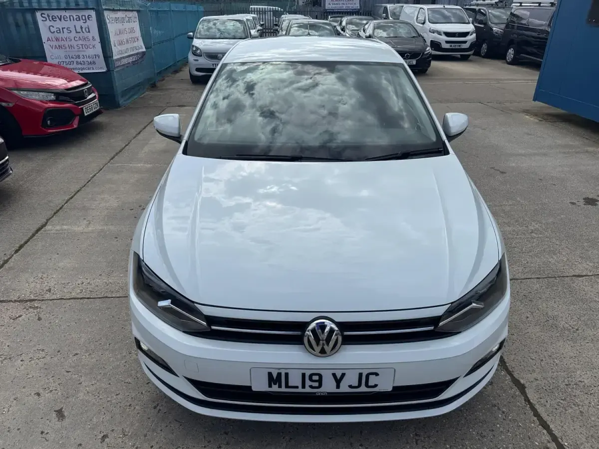 Used VW Polo SE 80 HP (58 kW) 2019 White Hatchback