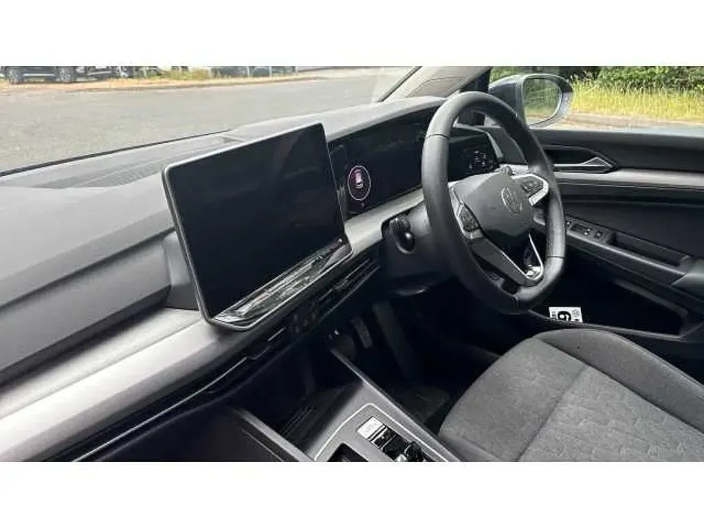 Used VW Golf VIII 204 HP (150 kW) 2025