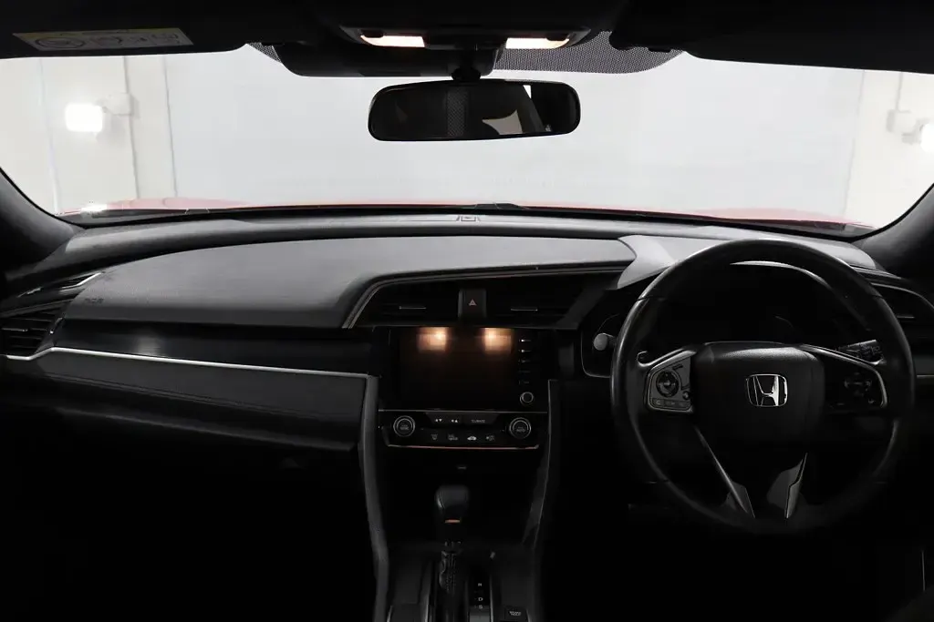 Used Honda Civic Sport 182 HP (133 kW) 2021 Red Hatchback
