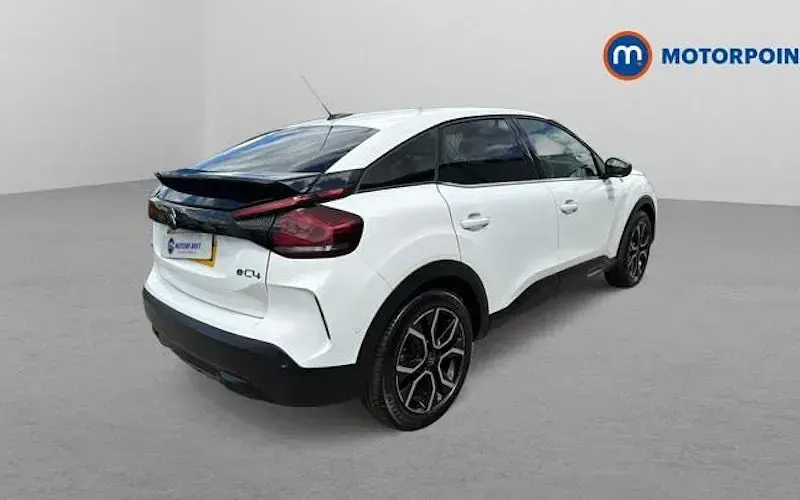 Used Citroën e-C4 100 kW (136 HP) 2022 White Hatchback