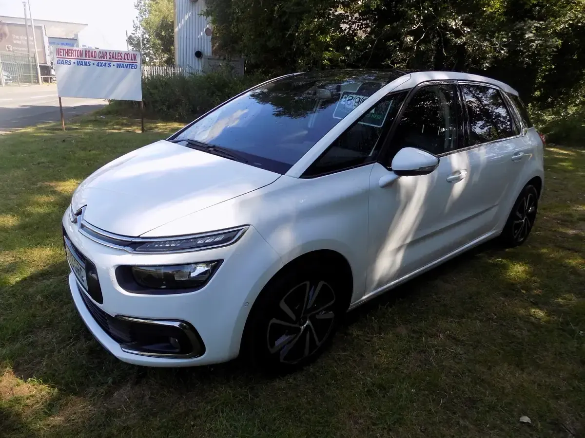 Used Citroën C4 Flair 2019 White MPV