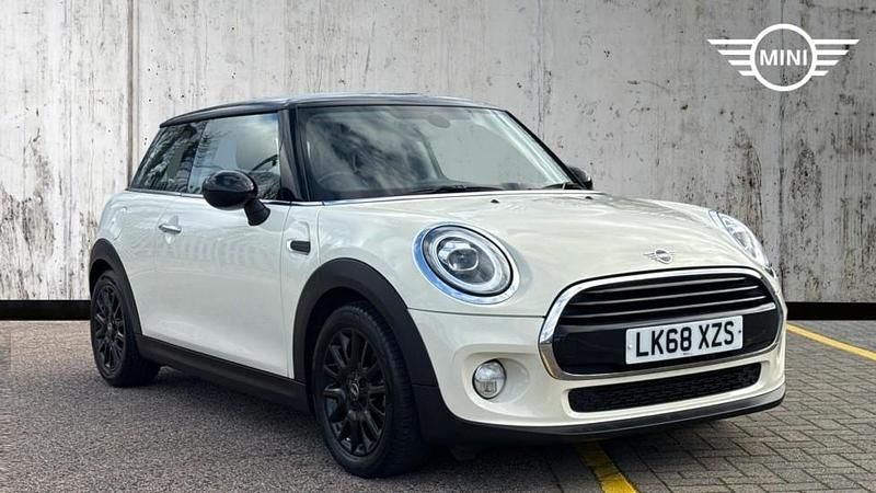 White Used 2018 Mini Cooper Hatch Hatchback | £12,390 (Good price) - Image 1/4