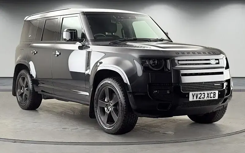 Usado Land Rover Defender HSE Dynamic 300 HP (220 kW) 2023 SUV
