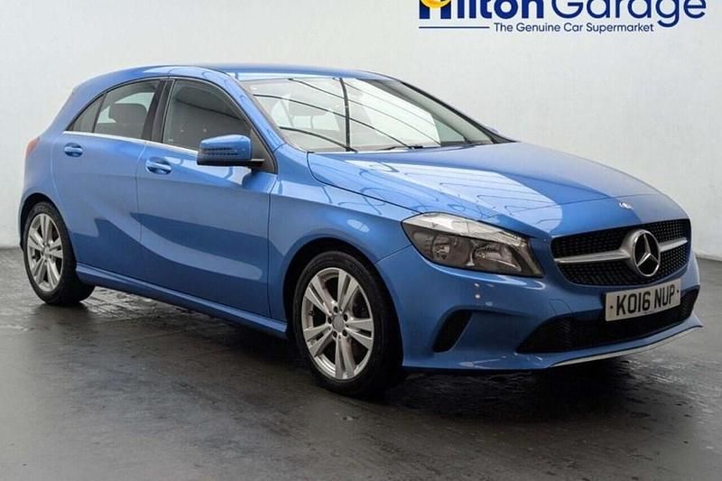 Used Mercedes A180 122 HP (89 kW) 2016