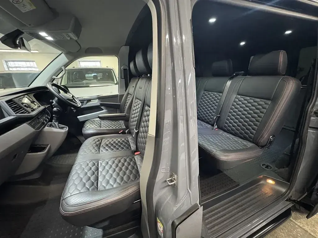 Used VW Transporter Highline 160 HP (117 kW) 2021 Grey Van