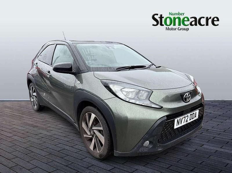 Green Used 2022 Toyota Aygo Hatchback | £13,995 (Fair price) - Image 1/2