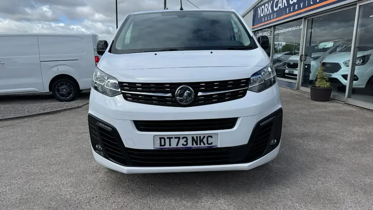 Used Vauxhall Vivaro S 2024 White MPV
