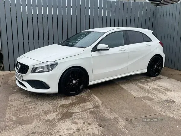 Used Mercedes A180 AMG line 122 HP (89 kW) 2017 White Hatchback