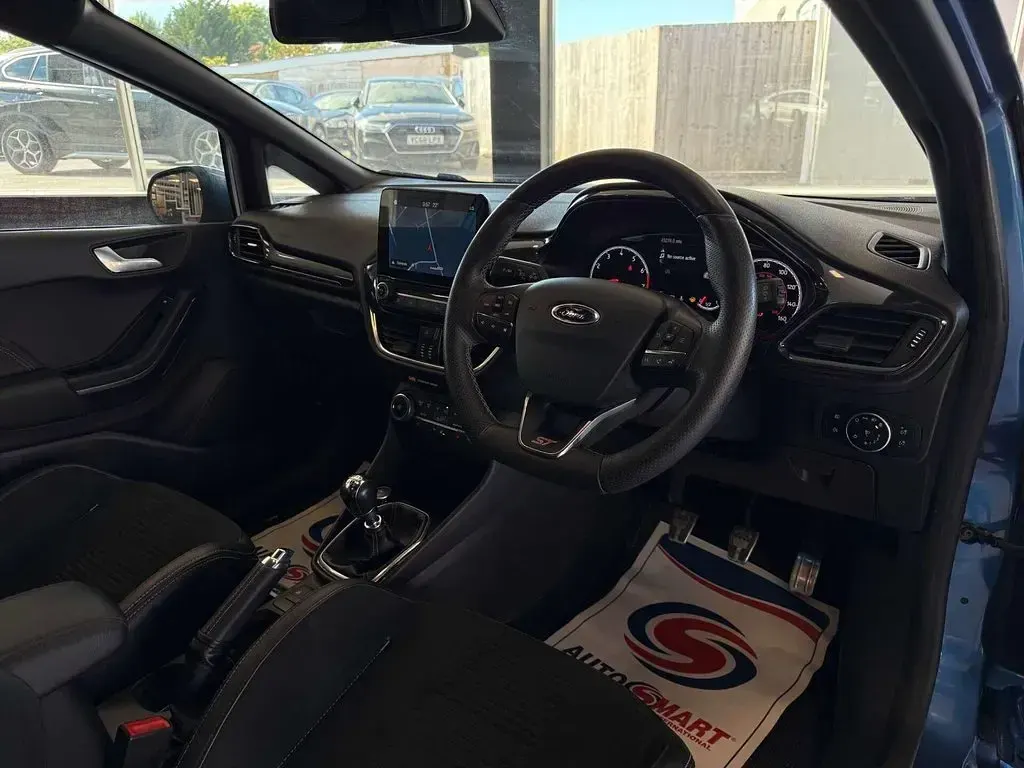 Used Ford Fiesta ST 200 HP (147 kW) 2019 Blue Hatchback