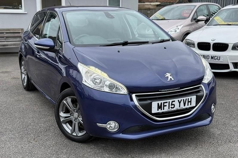 Used Peugeot 208 Allure 82 HP (60 kW) 2015 Hatchback