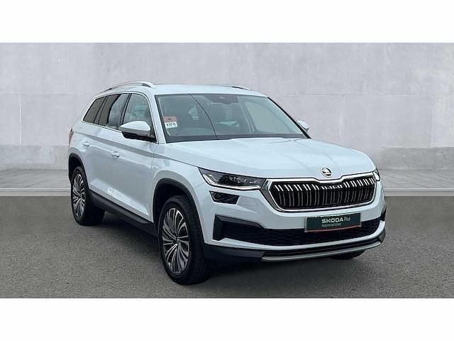 White Used 2024 Skoda Kodiaq SE L Executive SUV | £28,890 (Fair price) - Image 1/4
