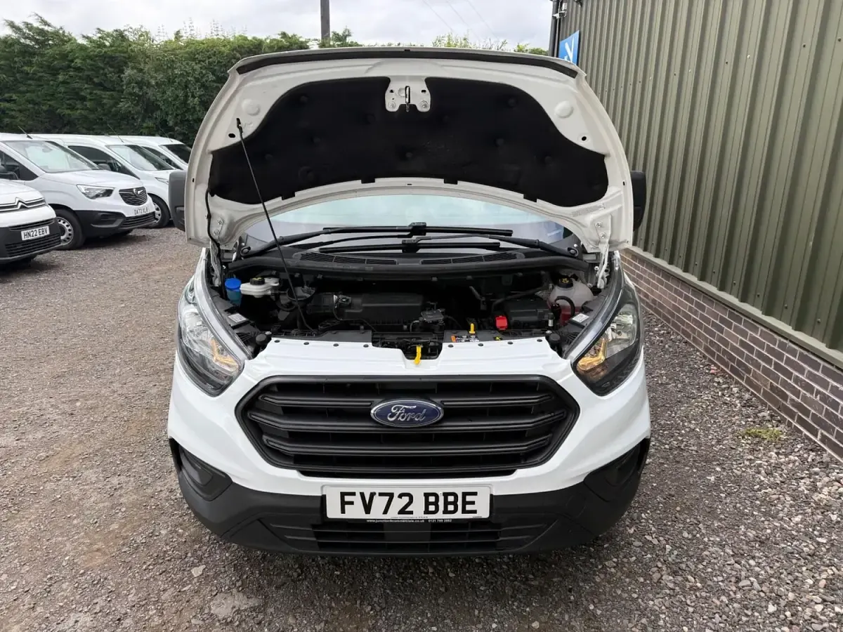 Used Ford Transit Custom 105 HP (77 kW) 2022 White Van