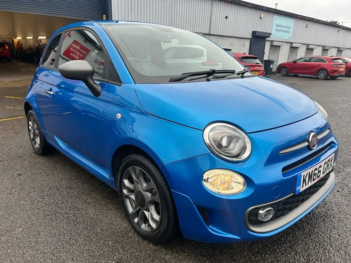 Used Fiat 500 S 85 HP (62 kW) 2016 Blue Hatchback