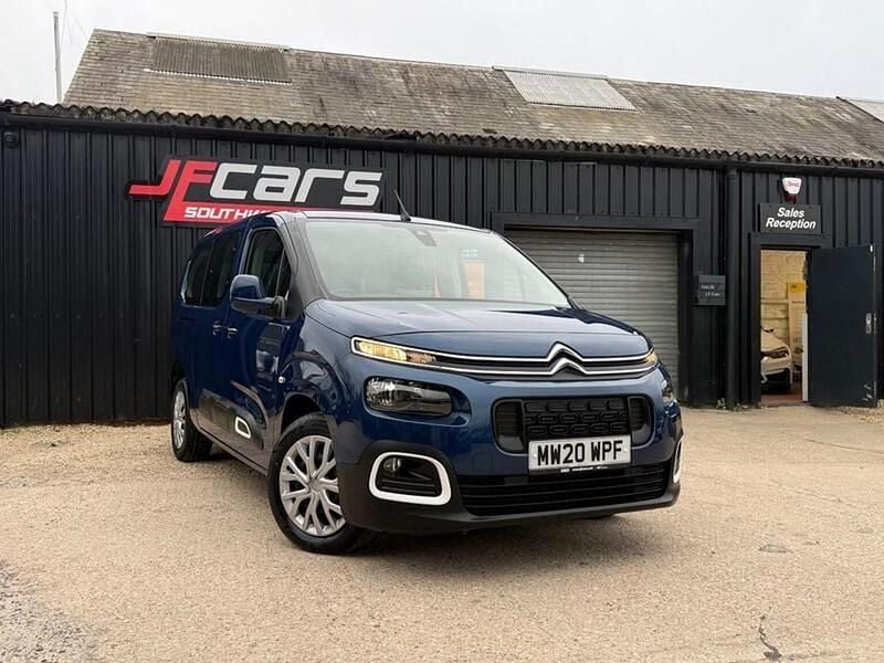 Used Citroën Berlingo Feel 110 HP (80 kW) 2020 Blue MPV