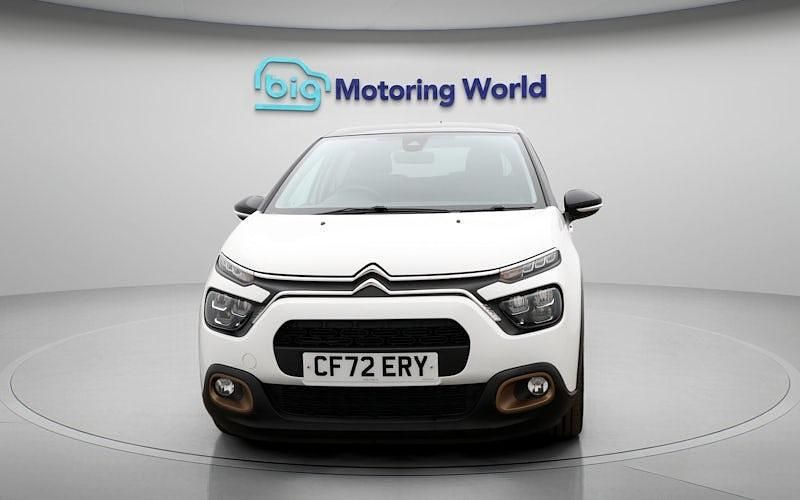 Used Citroën C3 PureTech 83 HP (61 kW) 2023 White Hatchback