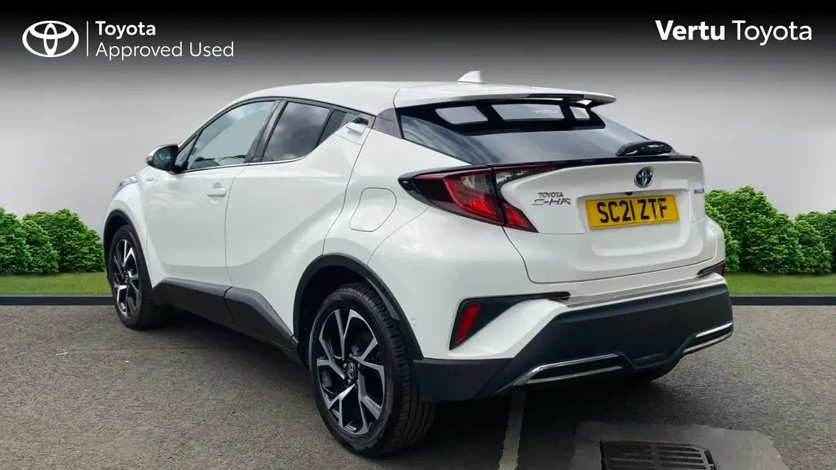 Used Toyota C-HR Design 184 HP (135 kW) 2021 Pure white (solid paint) SUV