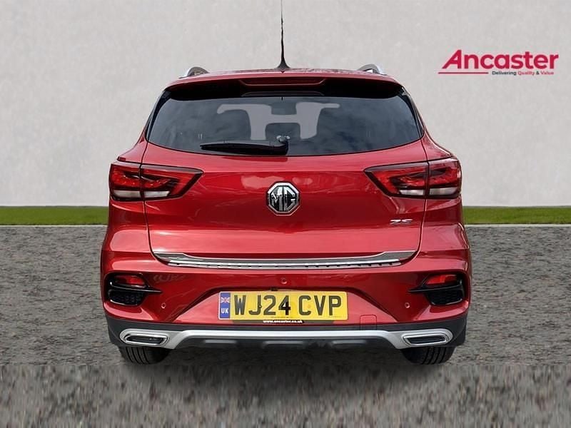 Used MG ZS Exclusive 111 HP (81 kW) 2024 Red SUV