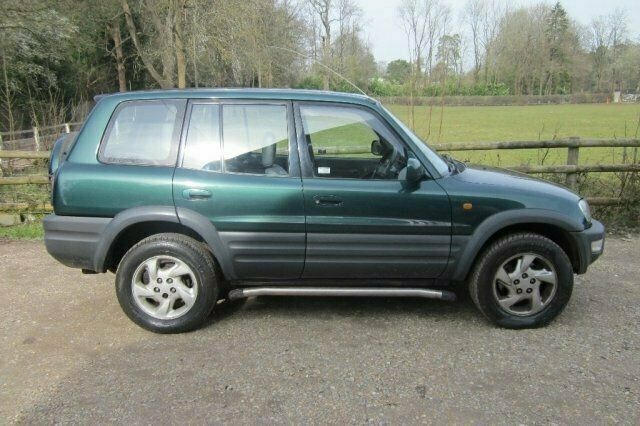 Used Toyota RAV4 126 HP (92 kW) 1998 SUV