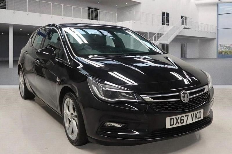 Black Used 2017 Vauxhall Astra SRi Hatchback | £7,495 (Fair price) - Image 1/1