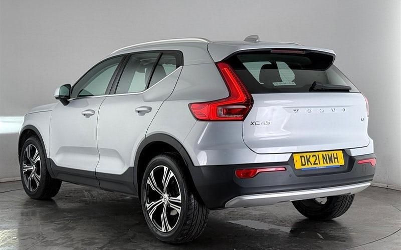 Used Volvo XC40 Inscription 163 HP (119 kW) 2021 Silver SUV