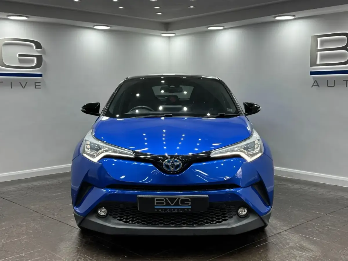 Second-hand Toyota C-HR 122 CP (89 kW) 2017 Albastru SUV
