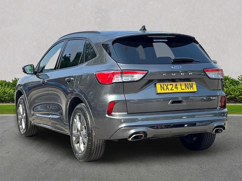 Begagnad Ford Kuga ST-Line 2024 Grå SUV