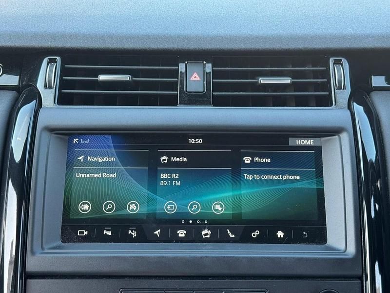 Used Land Rover Discovery 5 SE 2018 Blue SUV