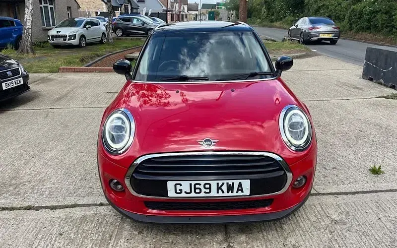 Used Mini Cooper Classic 136 HP (100 kW) 2020 Hatchback