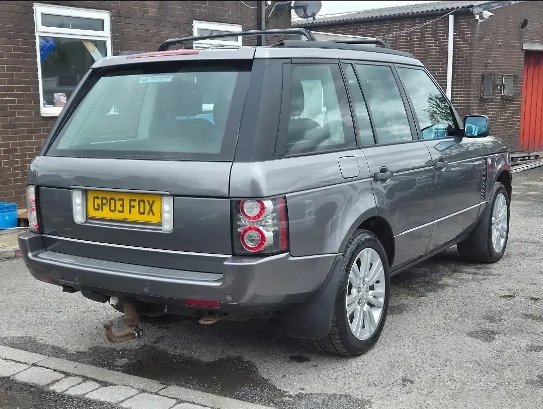 Used Land Rover Range Rover Vogue 313 HP (230 kW) 2010 Grey SUV