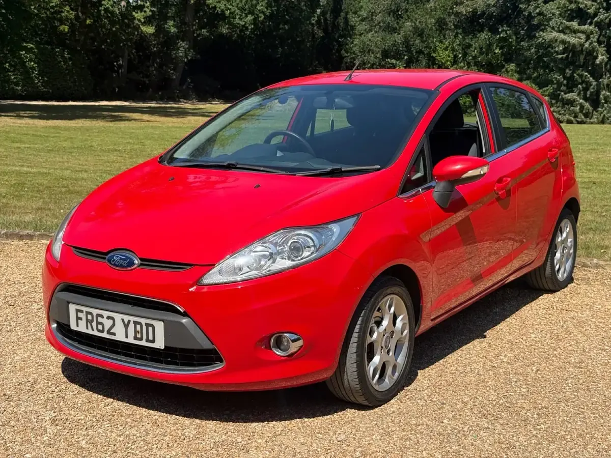 Used Ford Fiesta Zetec 2012 Red Hatchback