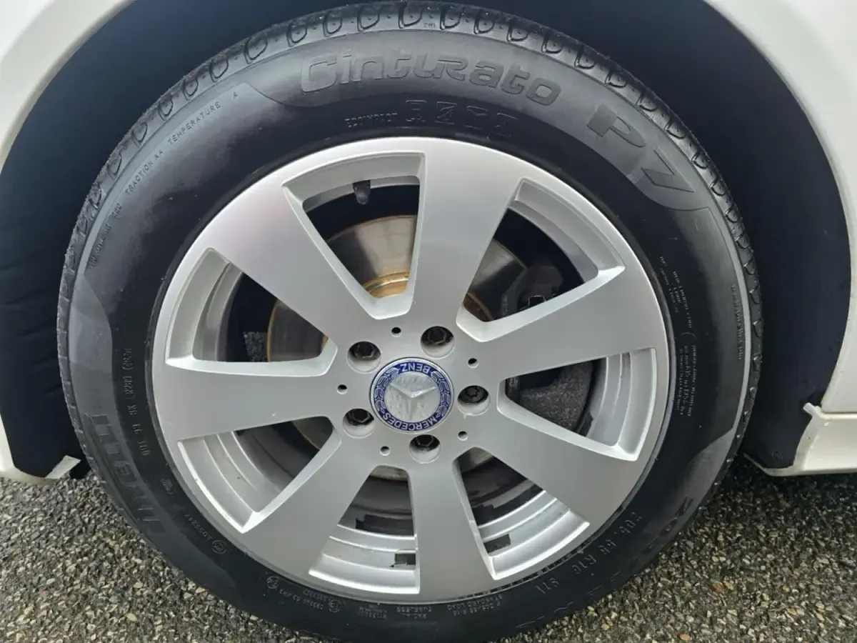 Używany Mercedes C220 Executive 170 KM (125 kW) 2015 Biały Coupe