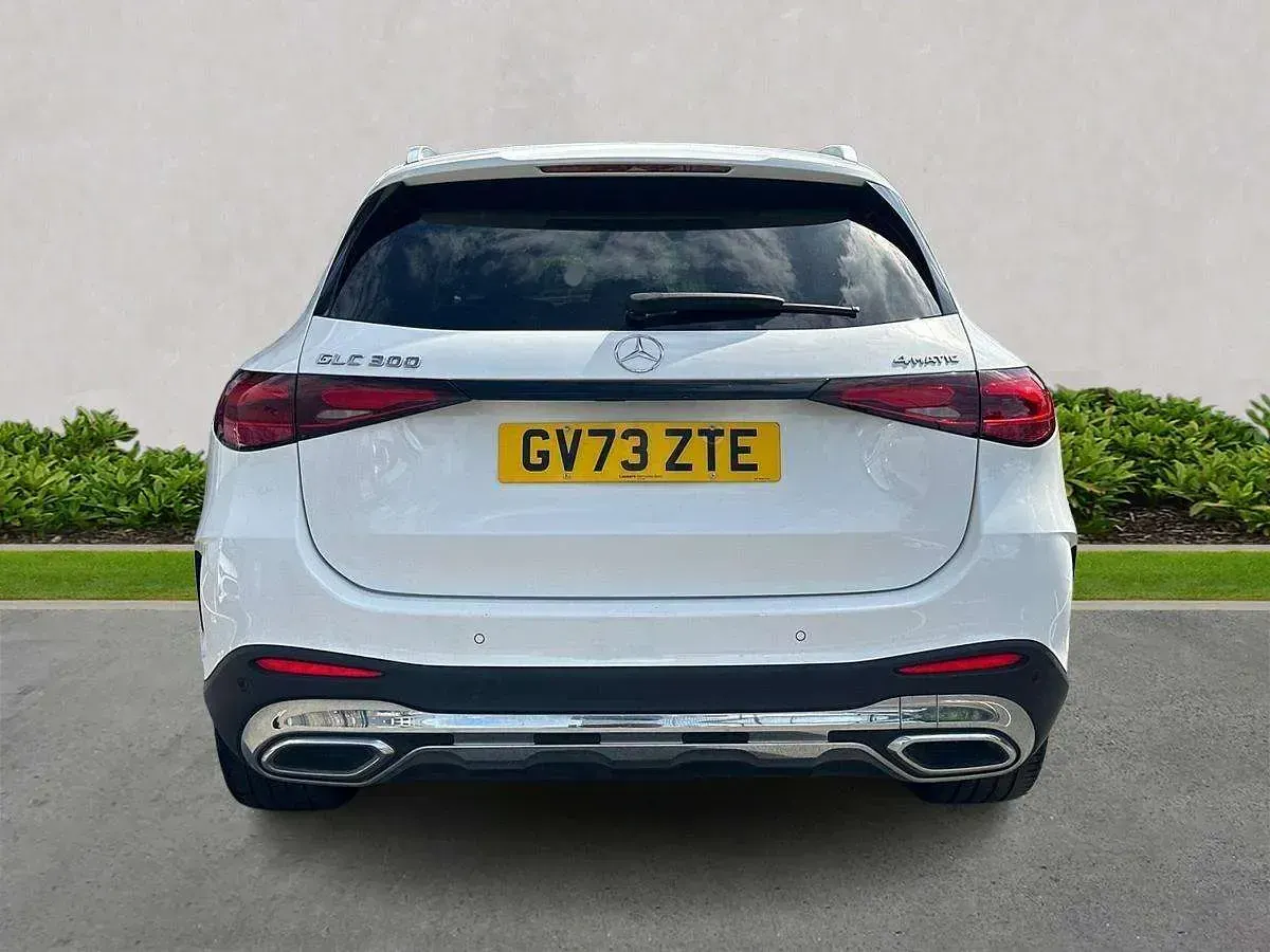 Used Mercedes GLC300 AMG Line Premium 2024 White SUV