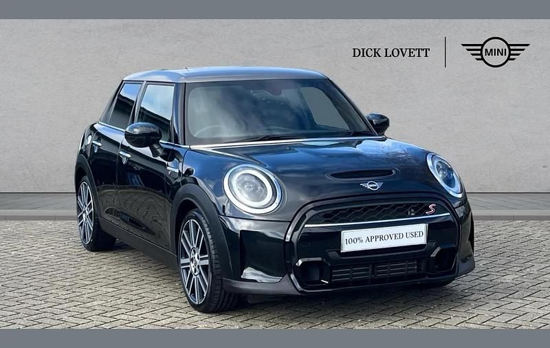 Used Mini Cooper S Exclusive 176 HP (129 kW) 2022 Black Hatchback