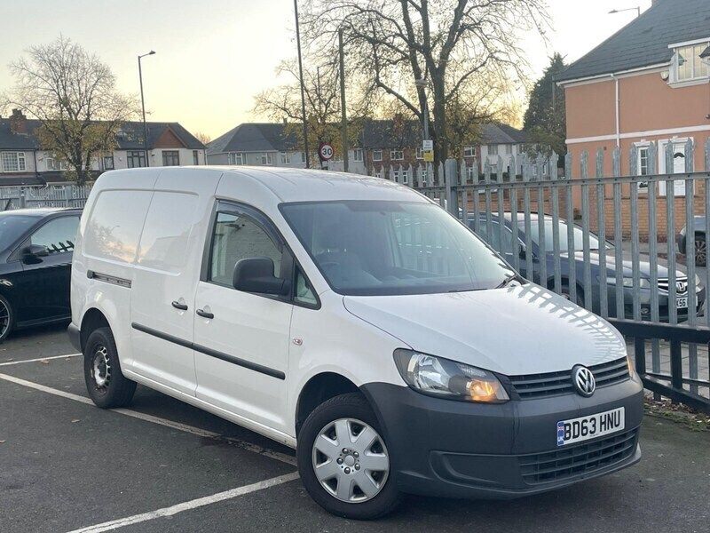 White Used 2013 VW Caddy Maxi Startline MPV | £3,750 (Good price) - Image 1/4