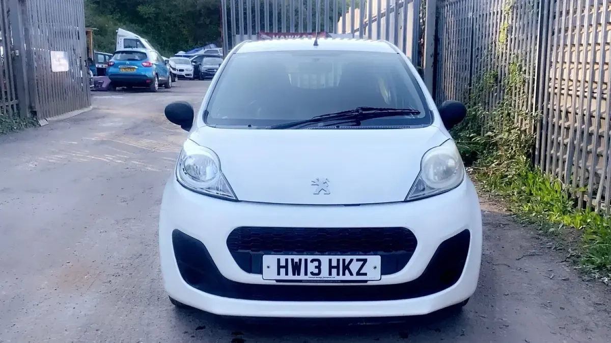 Used Peugeot 107 Access 2013 White Hatchback